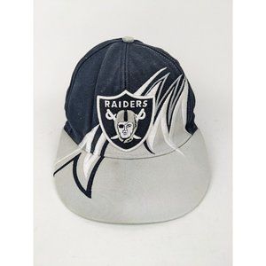 Oakland Raiders NFL Team Apparel Snapback Vintage Hat Shark Tooth Cap Grey Black